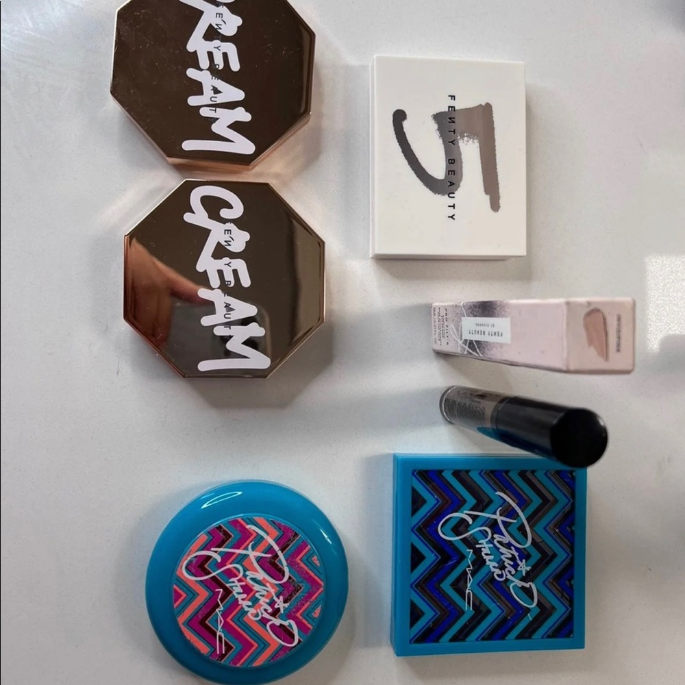 Makeup bundle